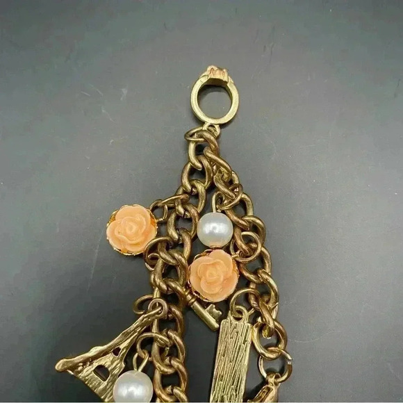 VGT Eiffel Tower & Floral Design Gold-tone Charm Stretch Bracelet for Girls - Picture 3 of 8